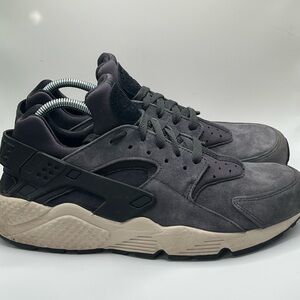 Nike Huarache 704830-016 Black Sneakers